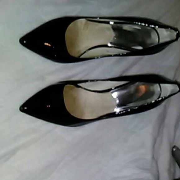 Mk heels - Picture 1 of 4