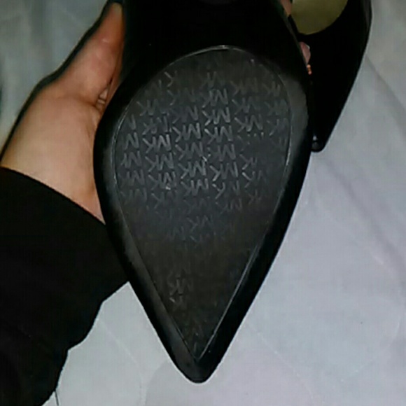 Mk heels - Picture 2 of 4
