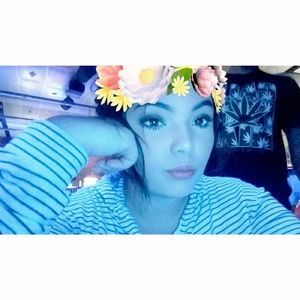 Meet your Posher, Candice