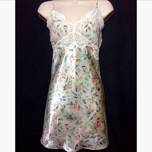 Vintage Victoria's Secret Gold Label Nightie - L