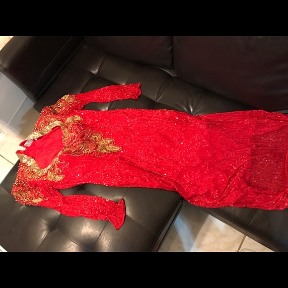 Oleg Cassini gown
