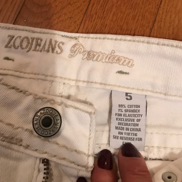 WHITE CAPRIS - Picture 2 of 4