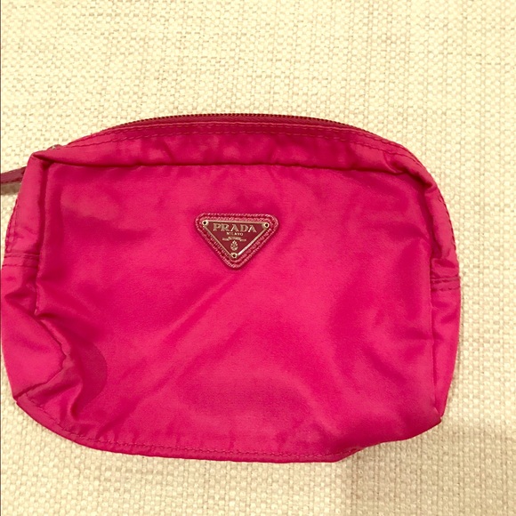 Prada Nylon pochette- Medium