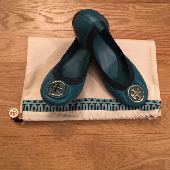 Tory Burch Shoes - Tory Burch Caroline flats