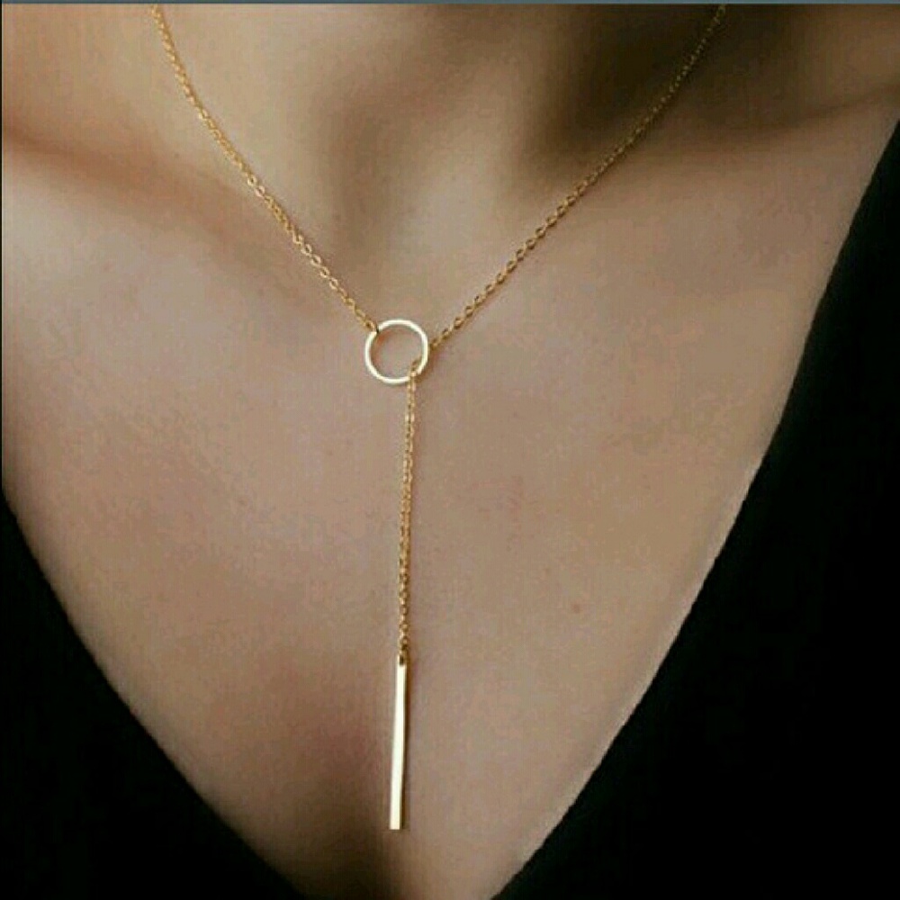 Gold bar circle lariet