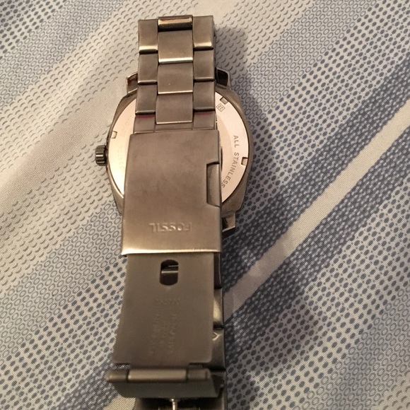 Gun metal black fossil watch - Picture 2 of 3