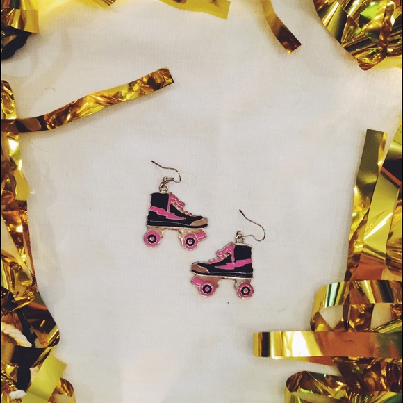 Rollerskating earrings