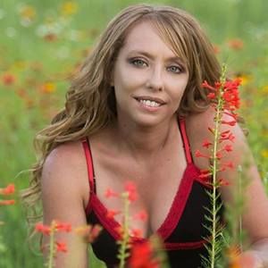 Meet your Posher, Lori l