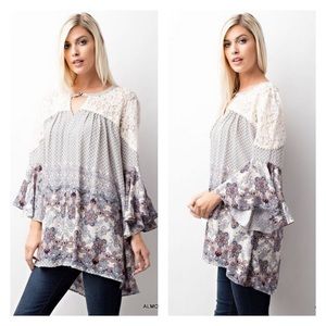 IN STOCK!  Keyhole tunic w/ flare sleeves!