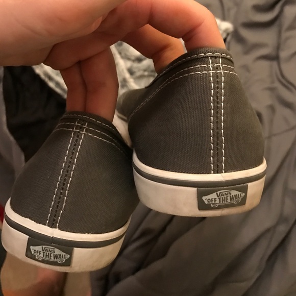 vans - Picture 3 of 4