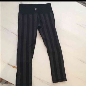 Rare Striped Lulu Capri