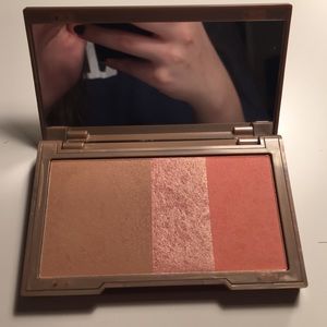 Urban Decay Naked Flushed Palette