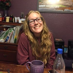 Meet your Posher, Debbie