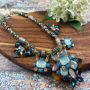 Statement necklace