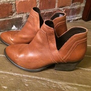 Steve Madden Ankle Boots (Sz 10)