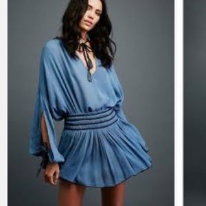 Free people Set your eyes on this set- BLUE