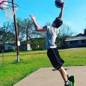 Meet your Posher, Dillion