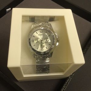 New Quality Quartz watch