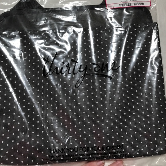 Thirty One Oh-Snap Pocket, City Charcoal Swiss Dot