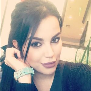 Meet your Posher, Luz