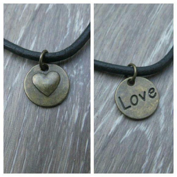 Genuine Leather Heart/Love Pendat Choker