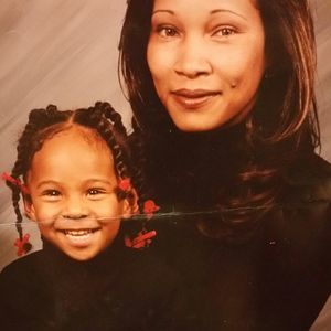 Meet your Posher, Monique