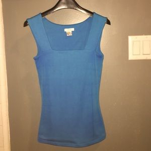 Blue caché tank, perfect for work