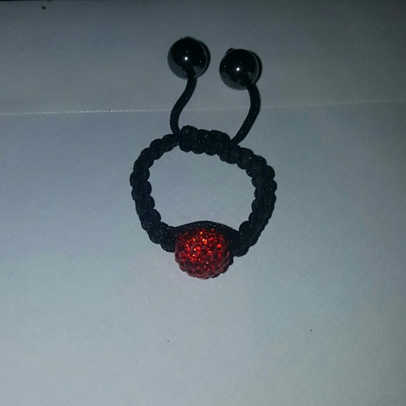 Ring - Picture 3 of 3