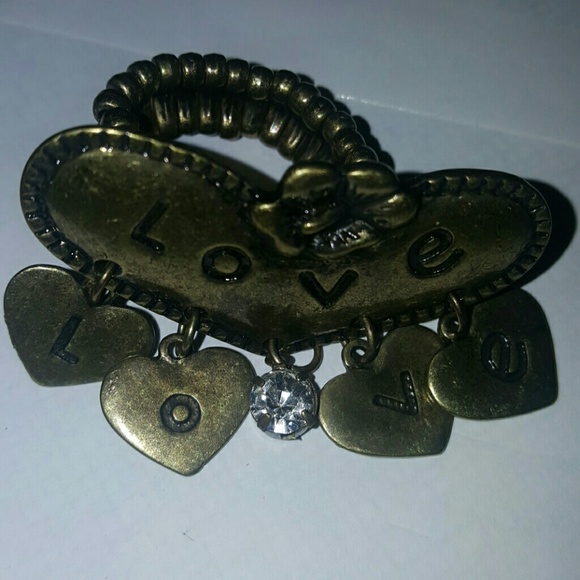 Accessories - Picture 3 of 4