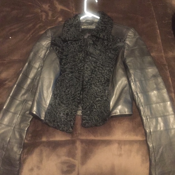 Leather jacket with fur