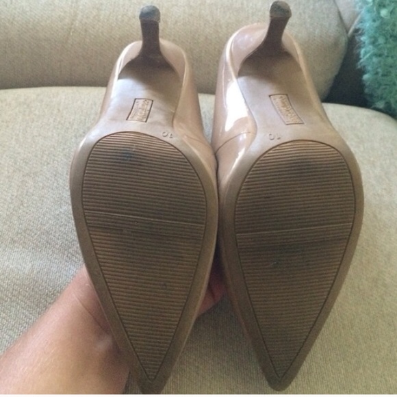 Patent Leather•3" Heels•Nude•EUC - Picture 4 of 4