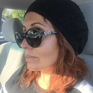 Meet your Posher, Myra