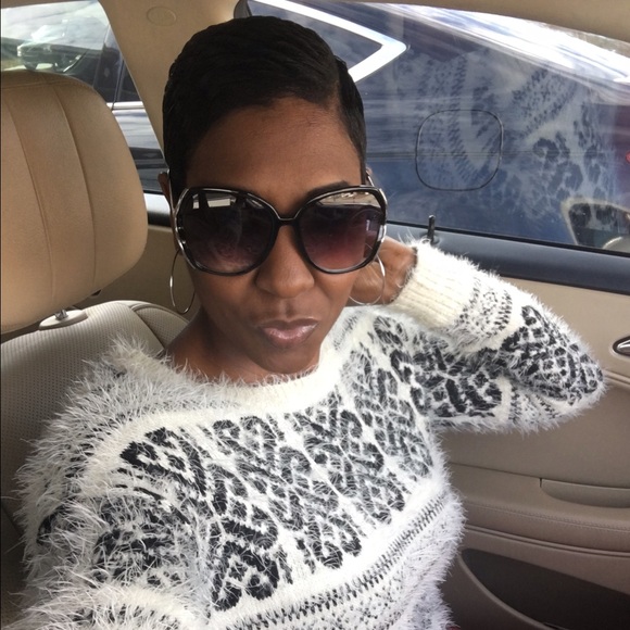 Meet your Posher, Brandi - Picture 1 of 1