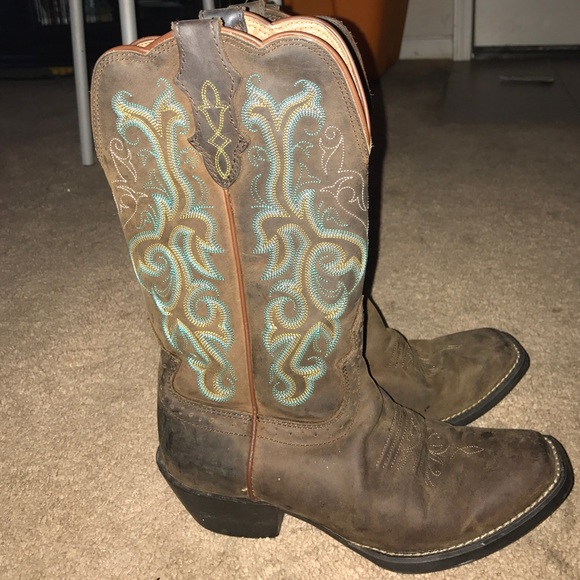 Justin's sorrel western boots
