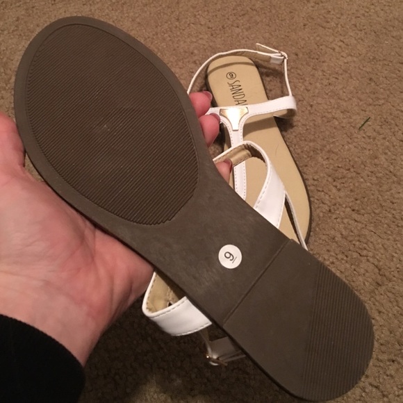 Sandals - Picture 2 of 4