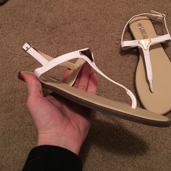 Sandals - Picture 3 of 4