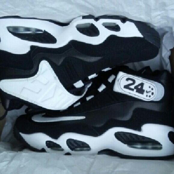 Boys Black n White hightop sneaker