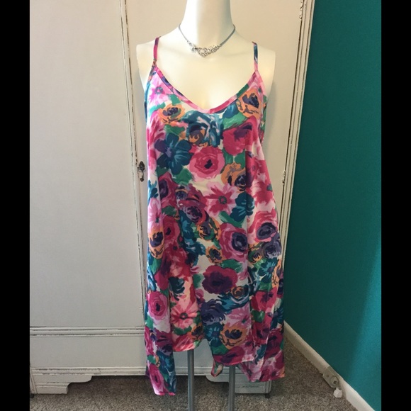 Sawyer Cove Pink Floral Tunic - Picture 3 of 4