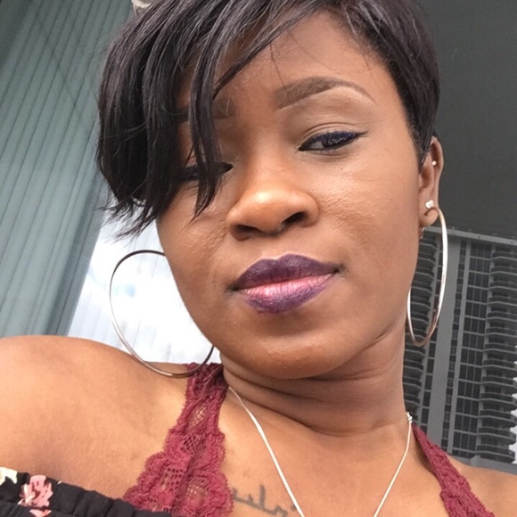 Meet your Posher, Jocelyn