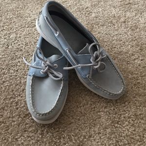 Sperry boat shoe