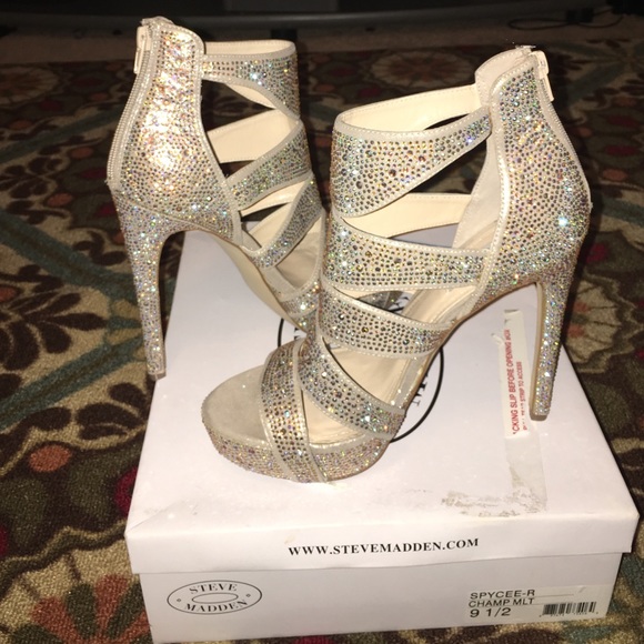 Steve Madden Heelz - Picture 2 of 4