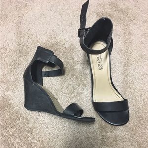 Kenneth Cole Reaction Wedges 7.5