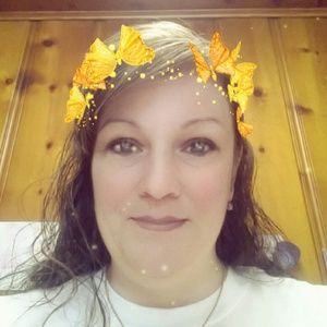 Meet your Posher, Denise