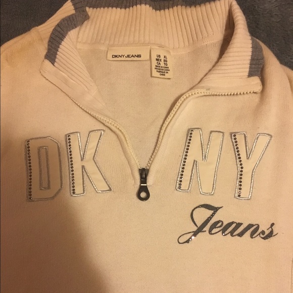 Sweater - Picture 2 of 3