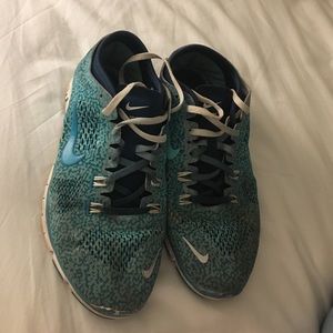 Nike sneakers Blue ombré shoelaces Size 7