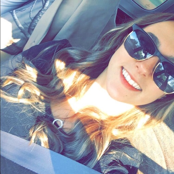 Meet your Posher, Taylor