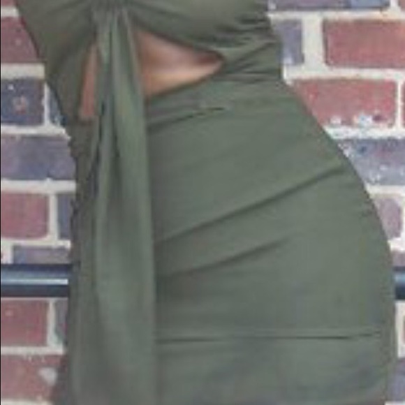 Green mini dress - Picture 4 of 4