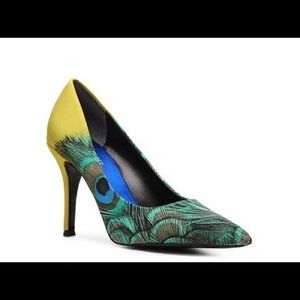 Nine West Peacock Heels 6.5