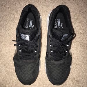 Men's puma running