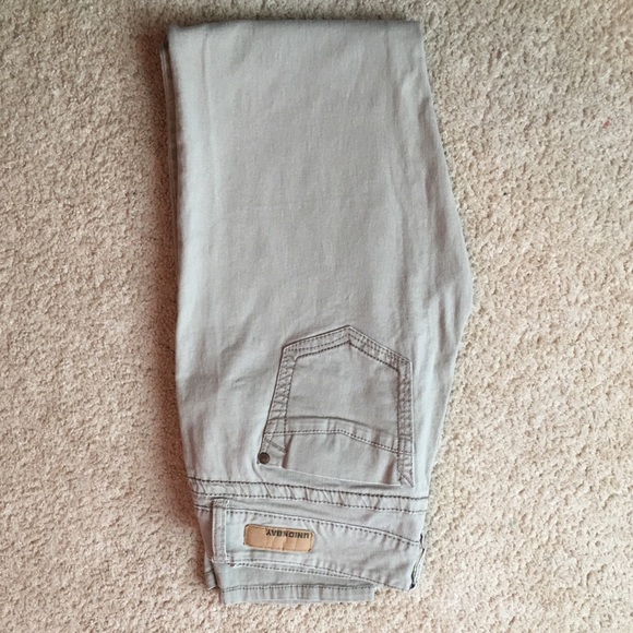 Unionbay khaki skinny jeans